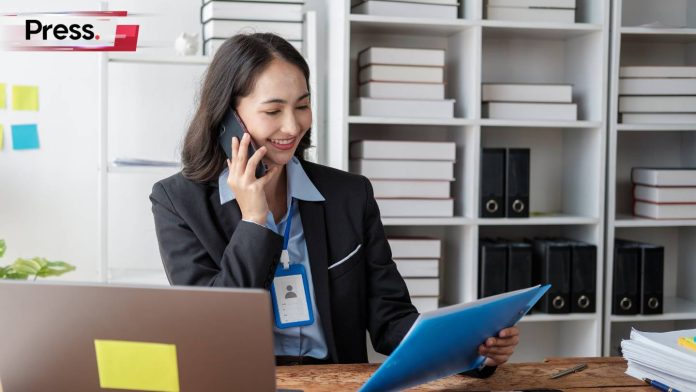 company secretary in malaysia doing her work to make sure of compliance